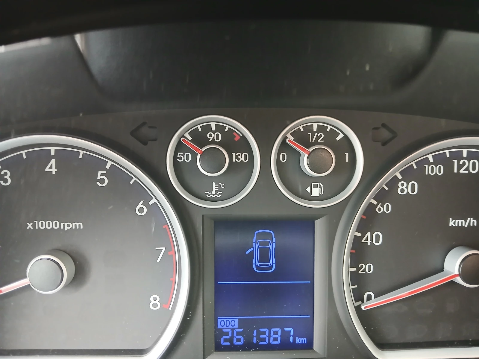 Hyundai I30 1.4i - изображение 7