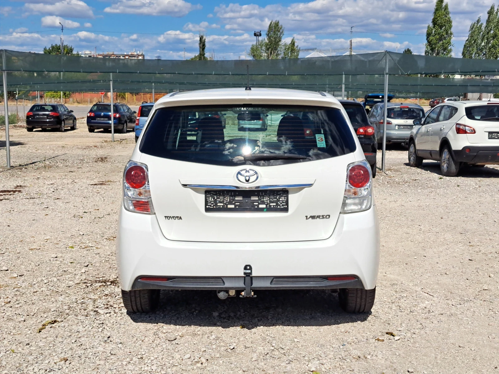 Toyota Verso 1.6 D-4D 112 k.c - изображение 4