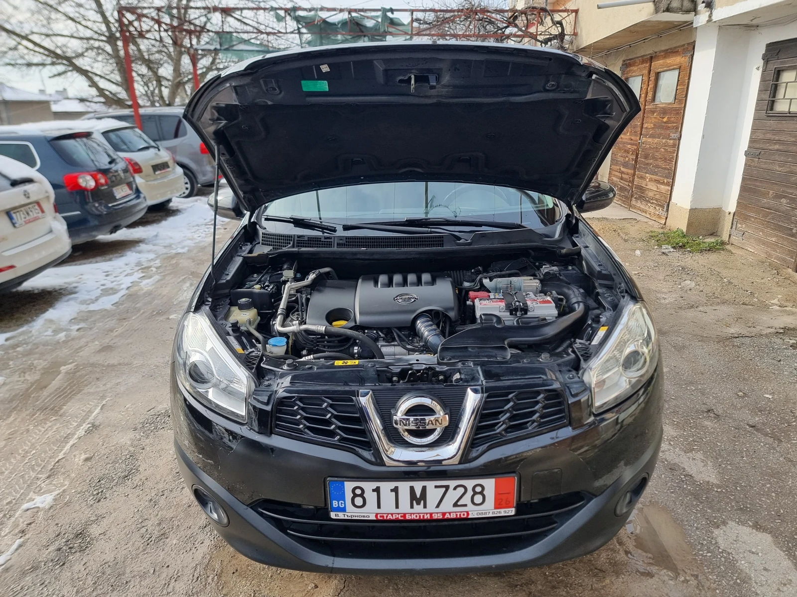 Nissan Qashqai 2.0 dci NAVI, снимка 15 - Автомобили и джипове - 53712229