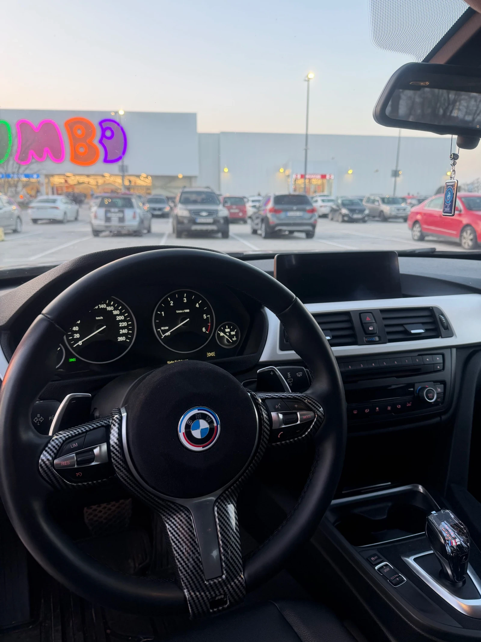 BMW 320  - изображение 8