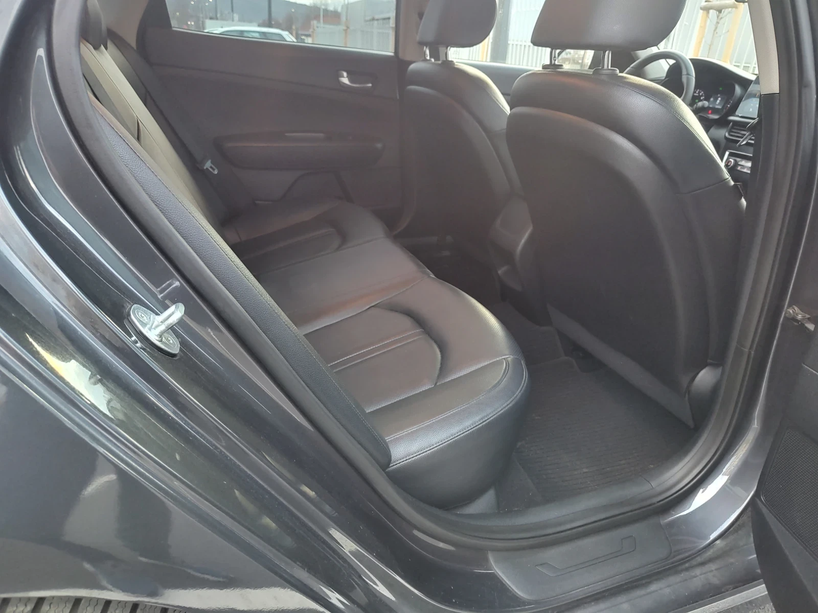 Kia K5 SX Line �� ��� | Mobile.bg � ����������� 9