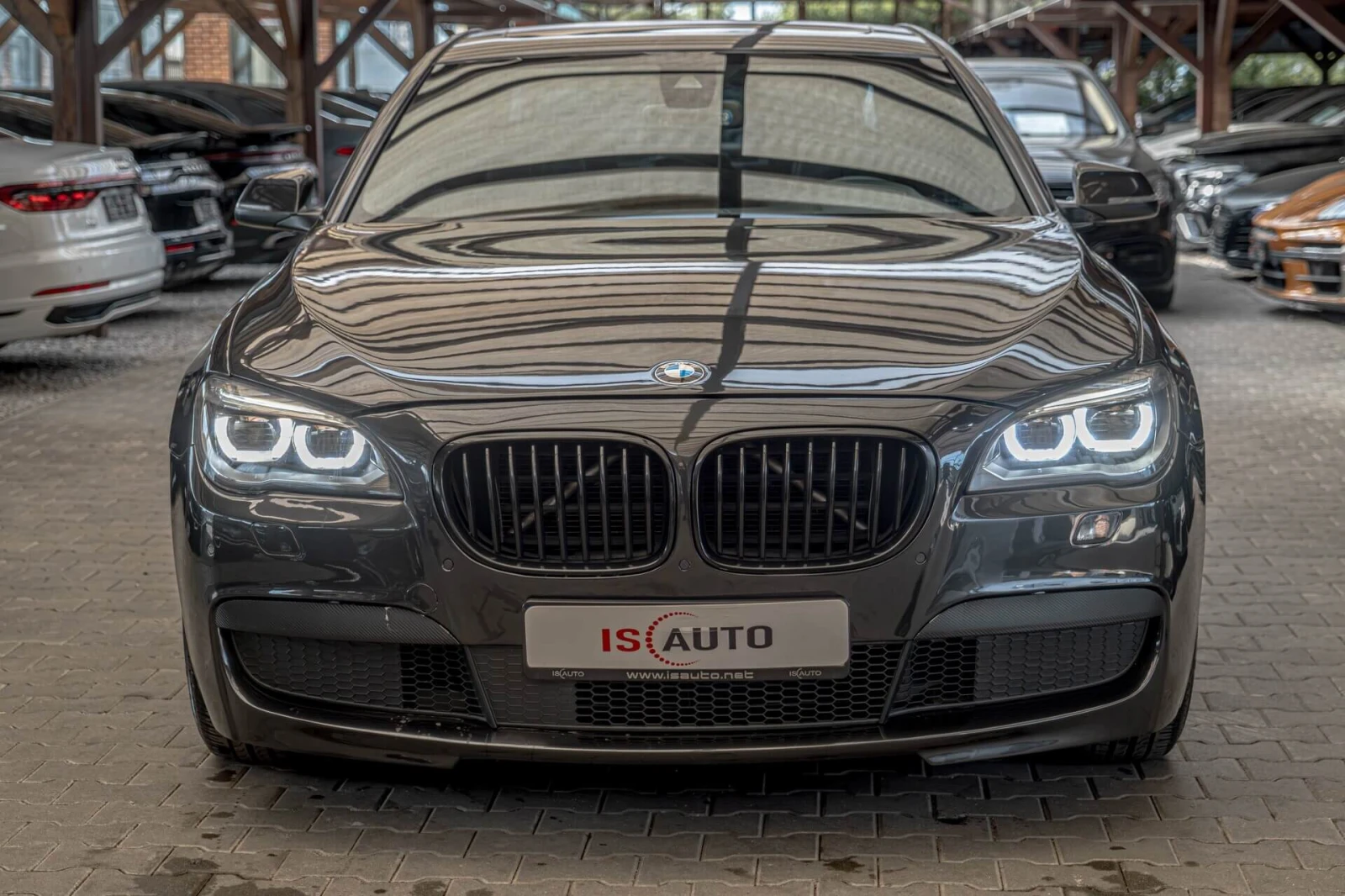 BMW 730 М Packet/Дистроник/Вакум/Камера/Обдухване/HuD/Пътн