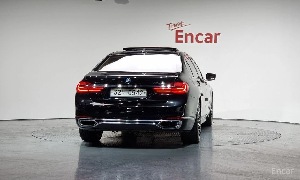 BMW 750, снимка 4 - Автомобили и джипове - 53988873