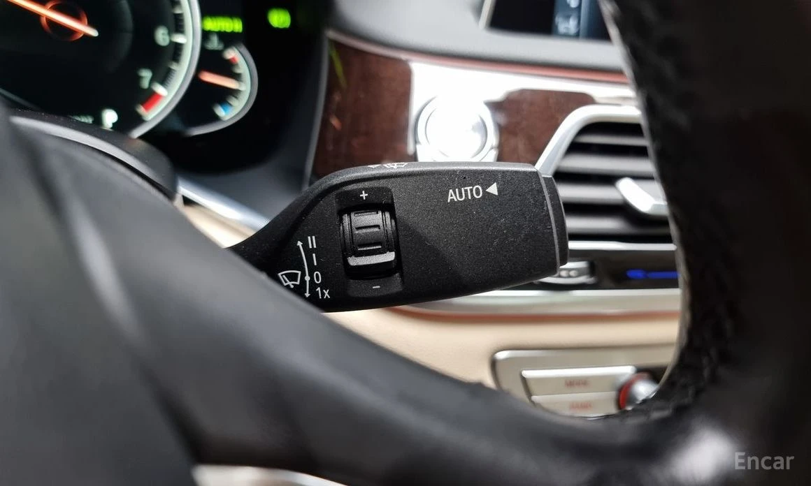 BMW 750, снимка 9 - Автомобили и джипове - 53988873