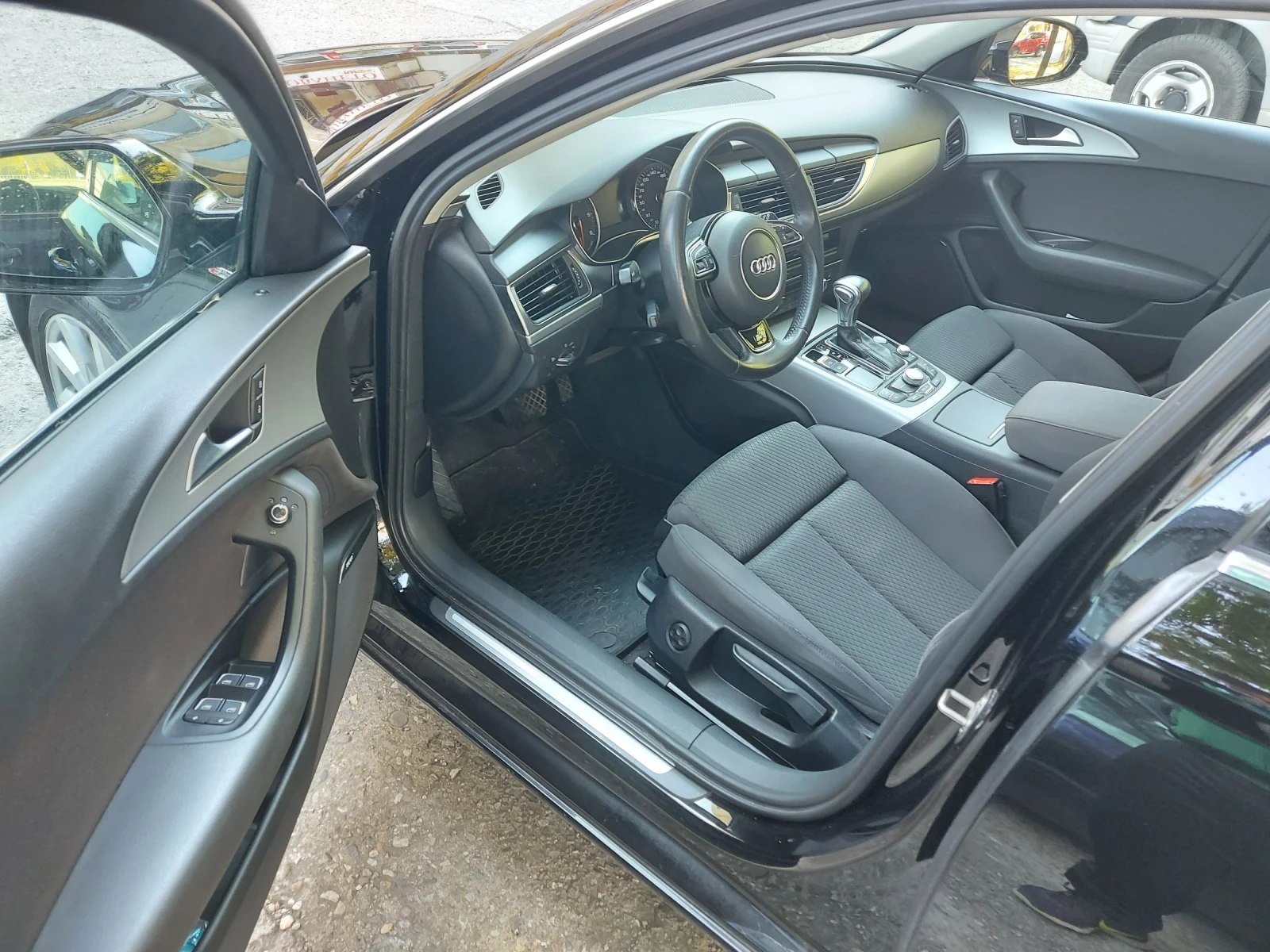 Audi A6 3.0TDI S-line, снимка 9 - Автомобили и джипове - 54332336