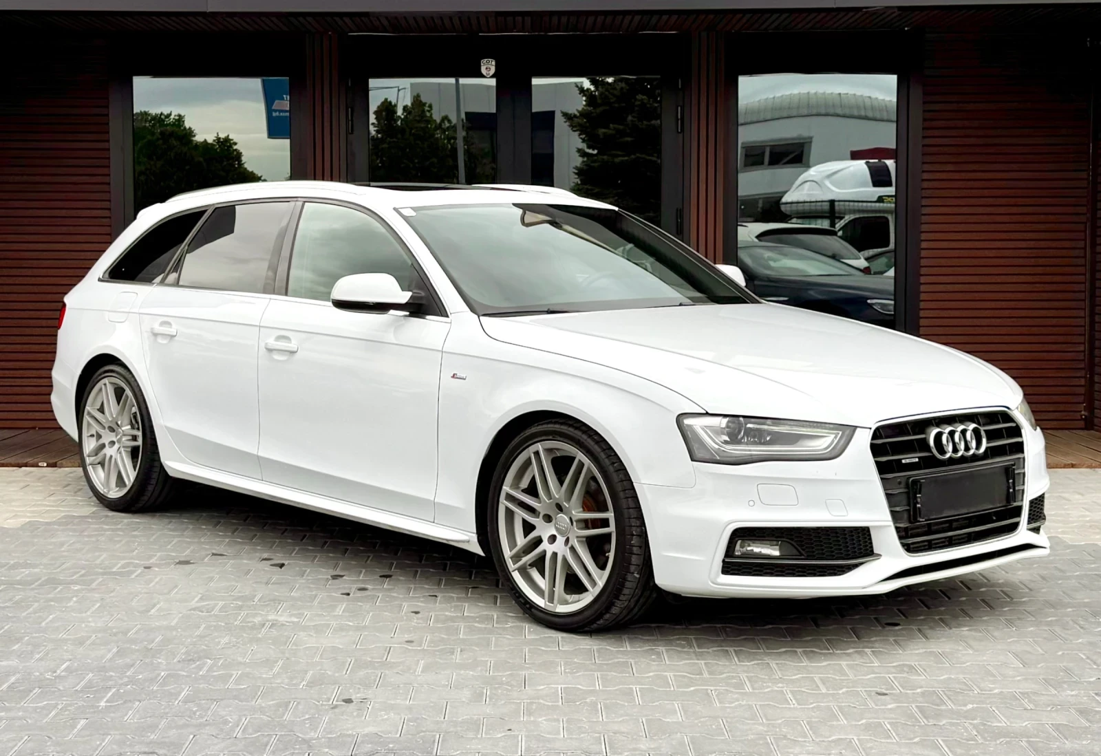 Audi A4 3x Sline* QUATTRO* BANG&OLUFSEN* Shadow Line* КАМЕ, снимка 1 - Автомобили и джипове - 54507903