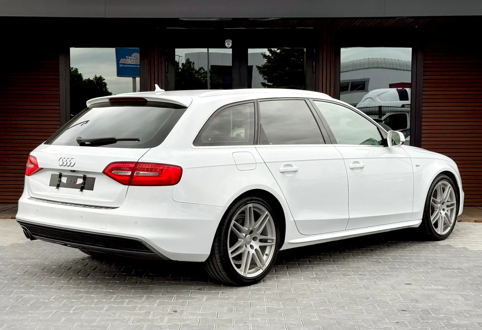 Audi A4 3x Sline* QUATTRO* BANG&OLUFSEN* Shadow Line* КАМЕ, снимка 6 - Автомобили и джипове - 54507903