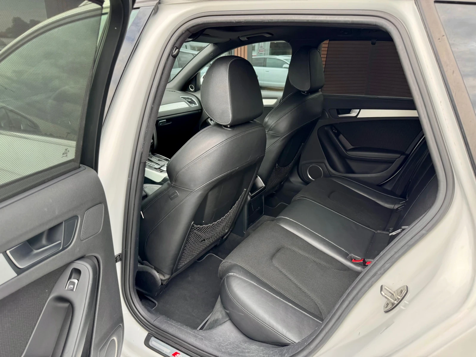 Audi A4 3x Sline* QUATTRO* BANG&OLUFSEN* Shadow Line* КАМЕ, снимка 9 - Автомобили и джипове - 54507903