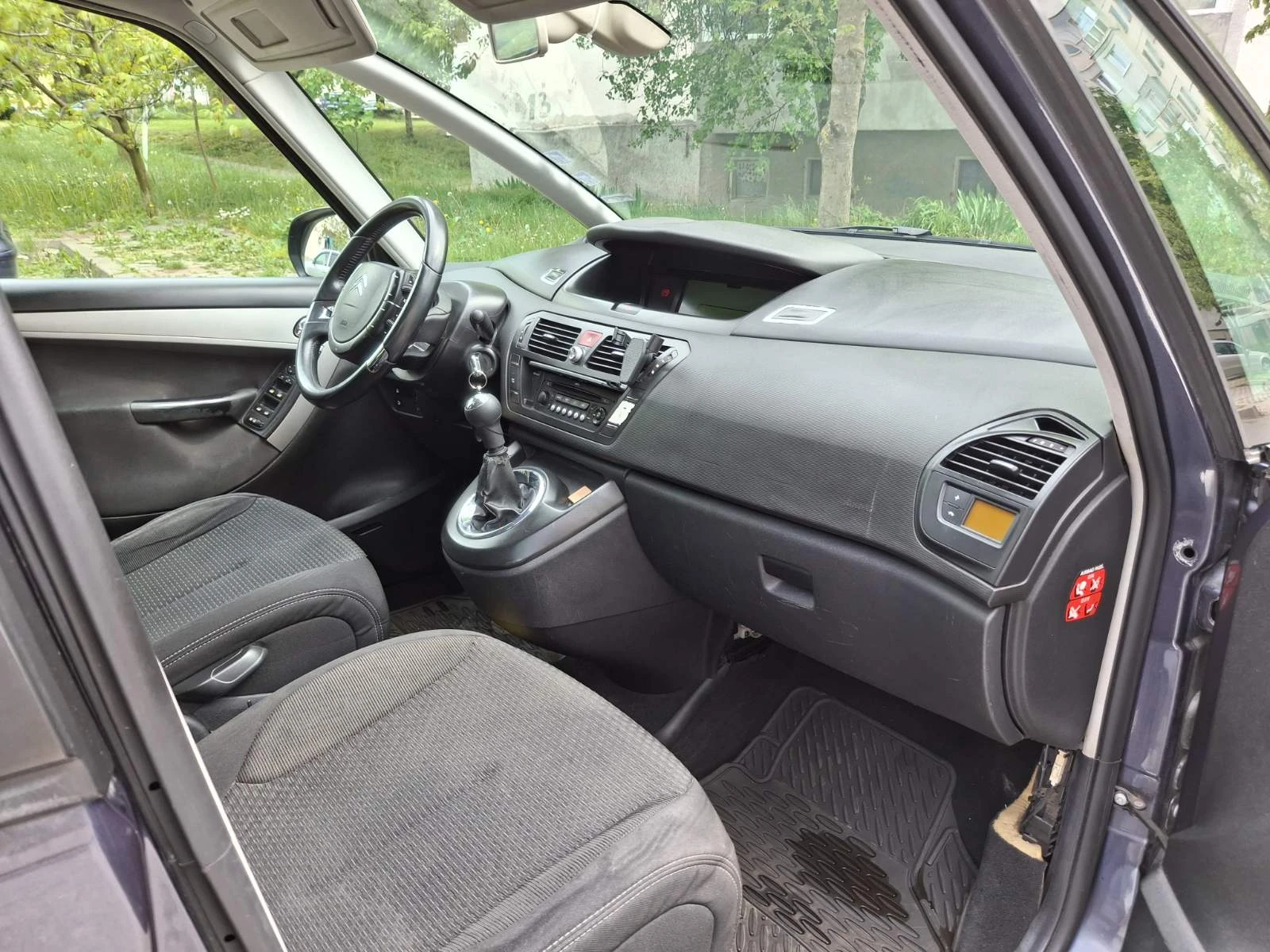 Citroen C4 Picasso, снимка 9 - Автомобили и джипове - 54568021