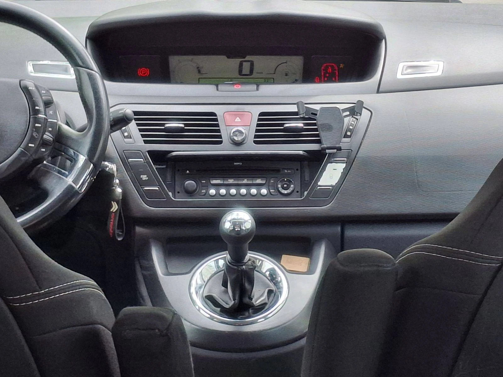 Citroen C4 Picasso, снимка 11 - Автомобили и джипове - 54568021