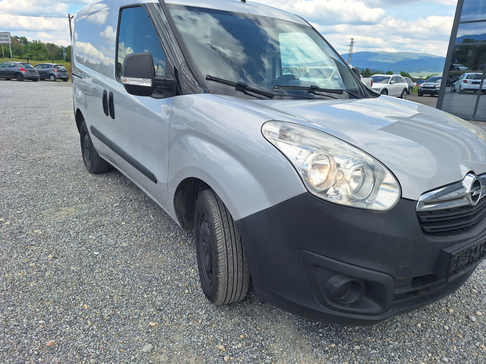Opel Combo 1.3cdti, снимка 2 - Автомобили и джипове - 54632944