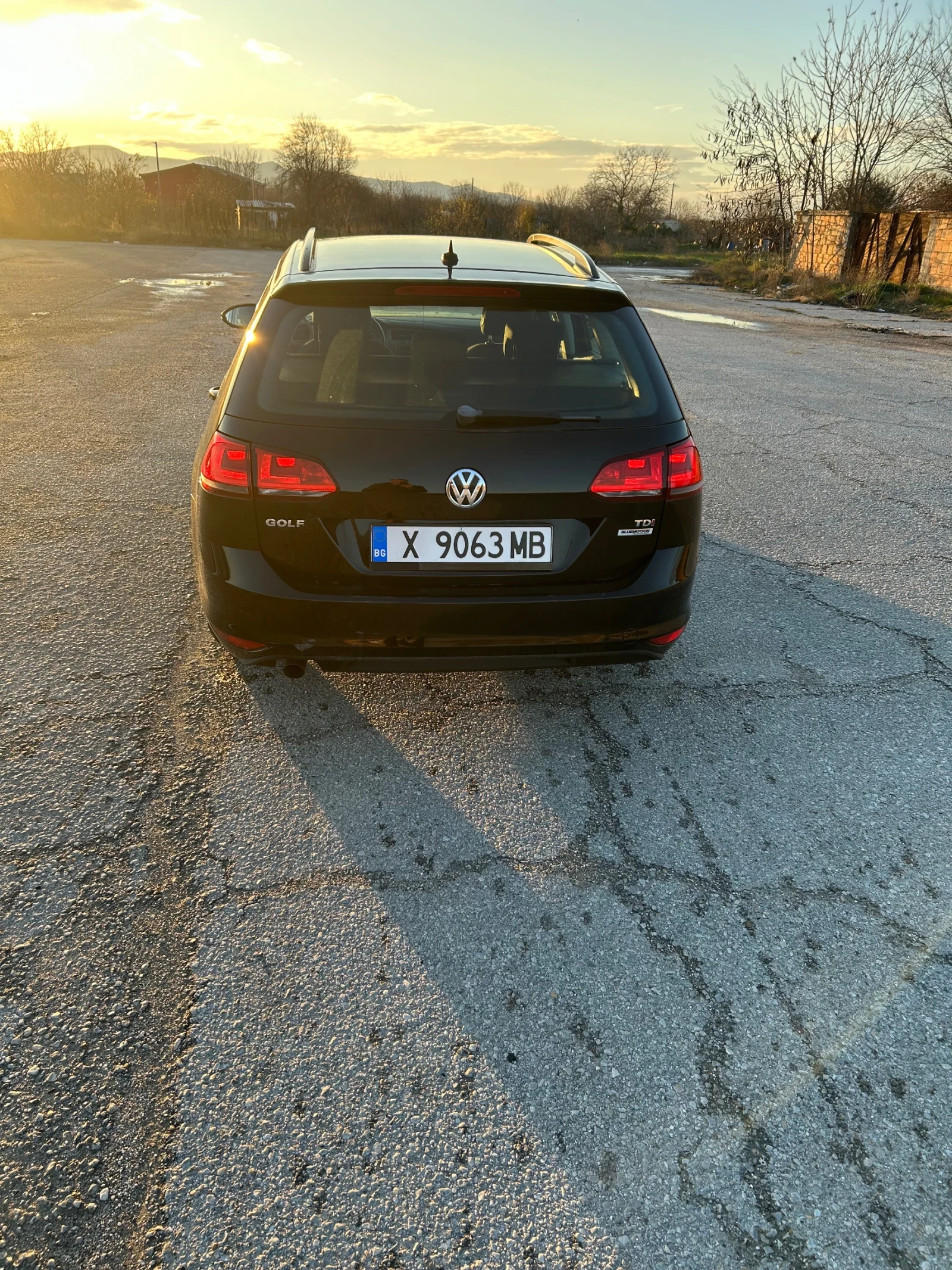 VW Golf, снимка 14 - Автомобили и джипове - 54854158