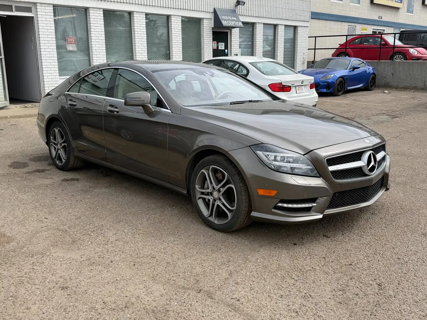 Mercedes-Benz CLS 550 4MATIC* МАСАЖИ* ОБДУХВАНЕ* ПОДГРЕВ* PREMIUM PACK* , снимка 3 - Автомобили и джипове - 55123797