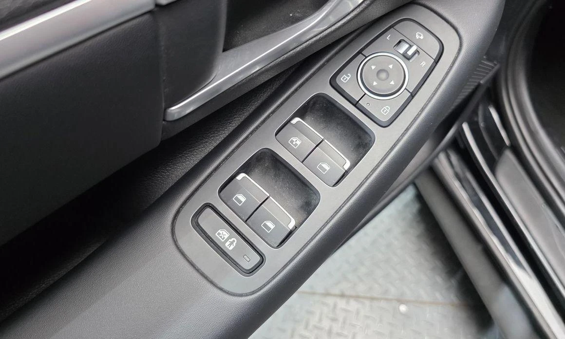 Hyundai Sonata 2.0 LPG Style  * koreiskikoli.bg * , снимка 13 - Автомобили и джипове - 55751308