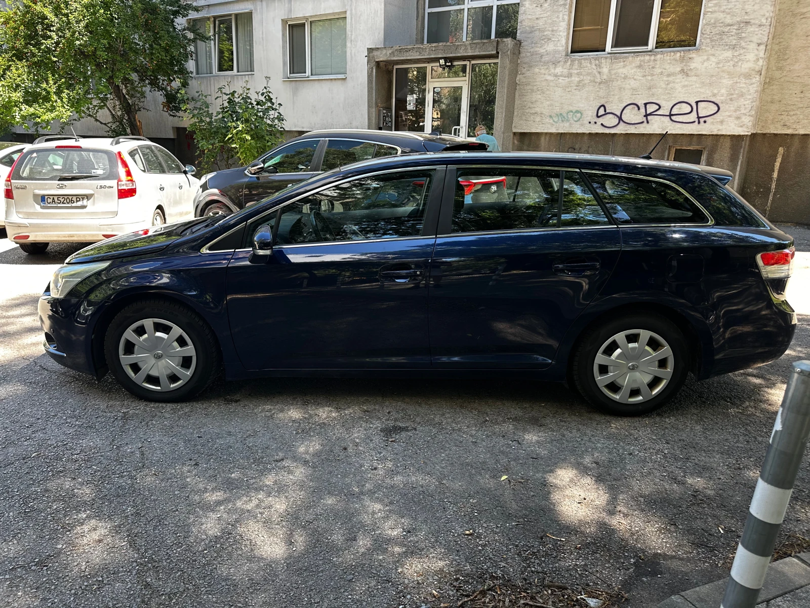 Toyota Avensis, снимка 4 - Автомобили и джипове - 56660030