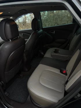 Hyundai IX35 Автоматик 2цветен кафяв салон 4х4 KEY LESS GO - 8199 € / 16035.85 лв. - 51741976 8