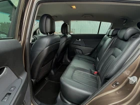 Kia Sportage 2.0 CRDI 4x4  - 8900 € / 17406.89 лв. - 27123974 9