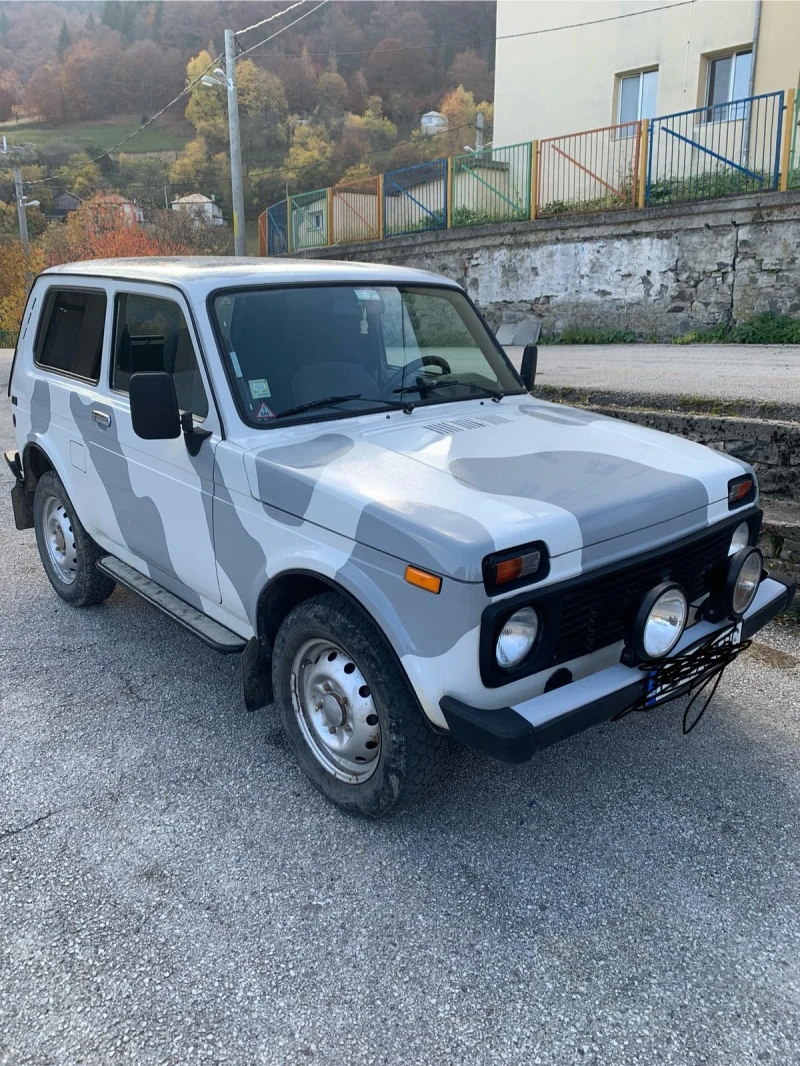 Lada Niva, снимка 2 - Автомобили и джипове - 48256422