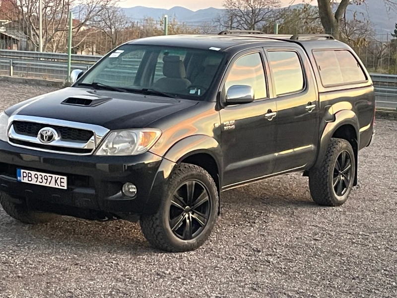 Toyota Hilux, снимка 1 - Автомобили и джипове - 48231792