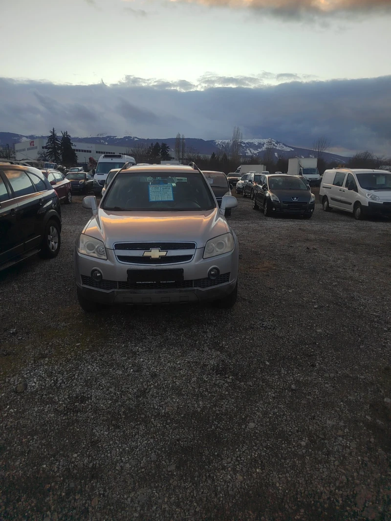 Chevrolet Captiva 2.4 BENZIN , снимка 2 - Автомобили и джипове - 48632349