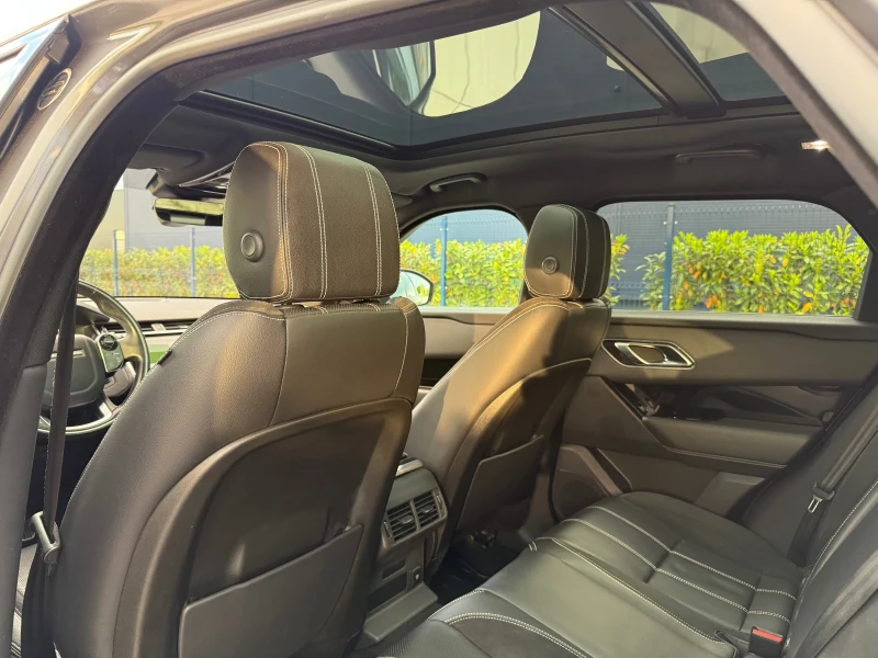 Land Rover Range Rover Velar R-Dynamic* AWD* Meridian* Digital* Panoram* Пъл.Ис, снимка 12 - Автомобили и джипове - 51909830