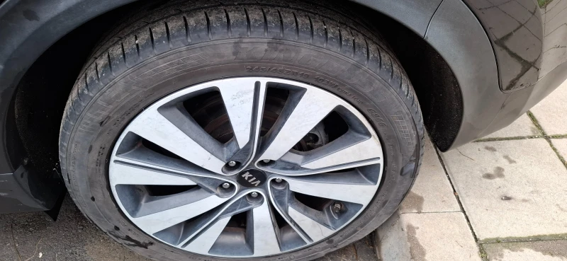 Kia Sportage 1, 7crdi, снимка 11 - Автомобили и джипове - 53393166