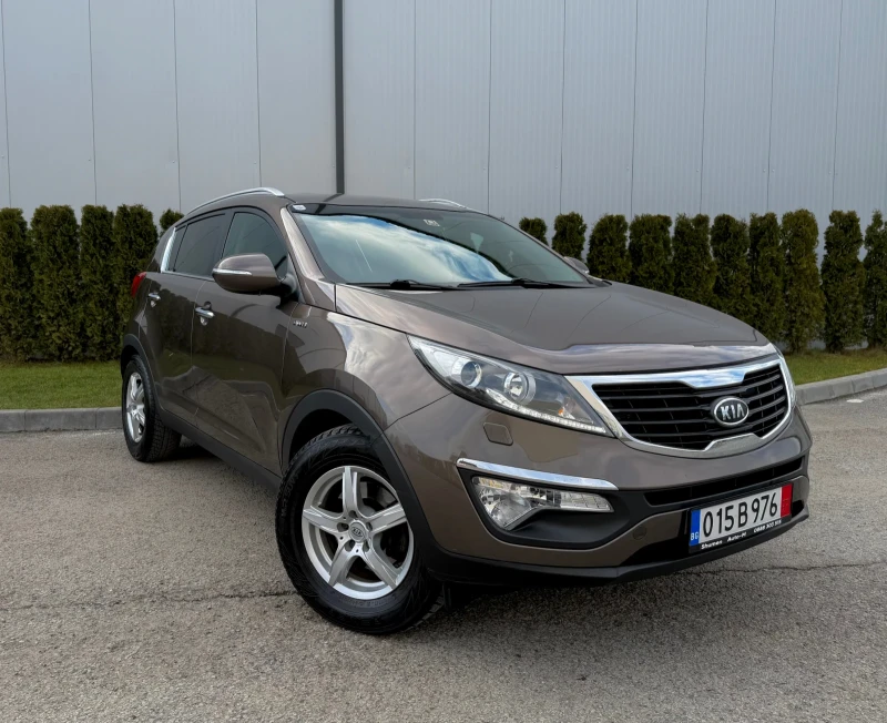Kia Sportage 2.0 CRDI 4x4 , снимка 3 - Автомобили и джипове - 53404632