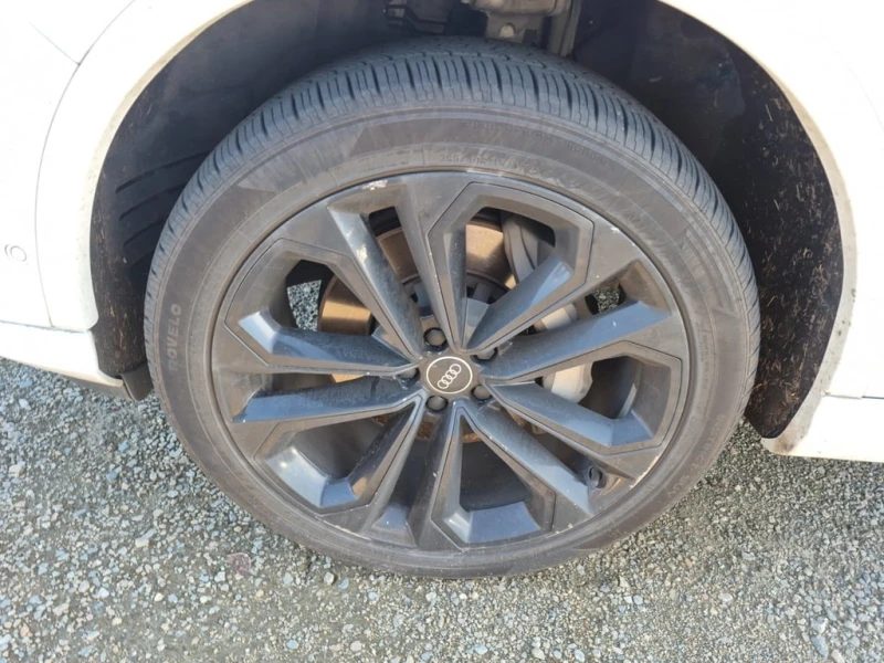 Audi Q7  / PROGRESSIV / DISTRONIC / ОБДУХВАНЕ / CARFAX, снимка 6 - Автомобили и джипове - 53427181