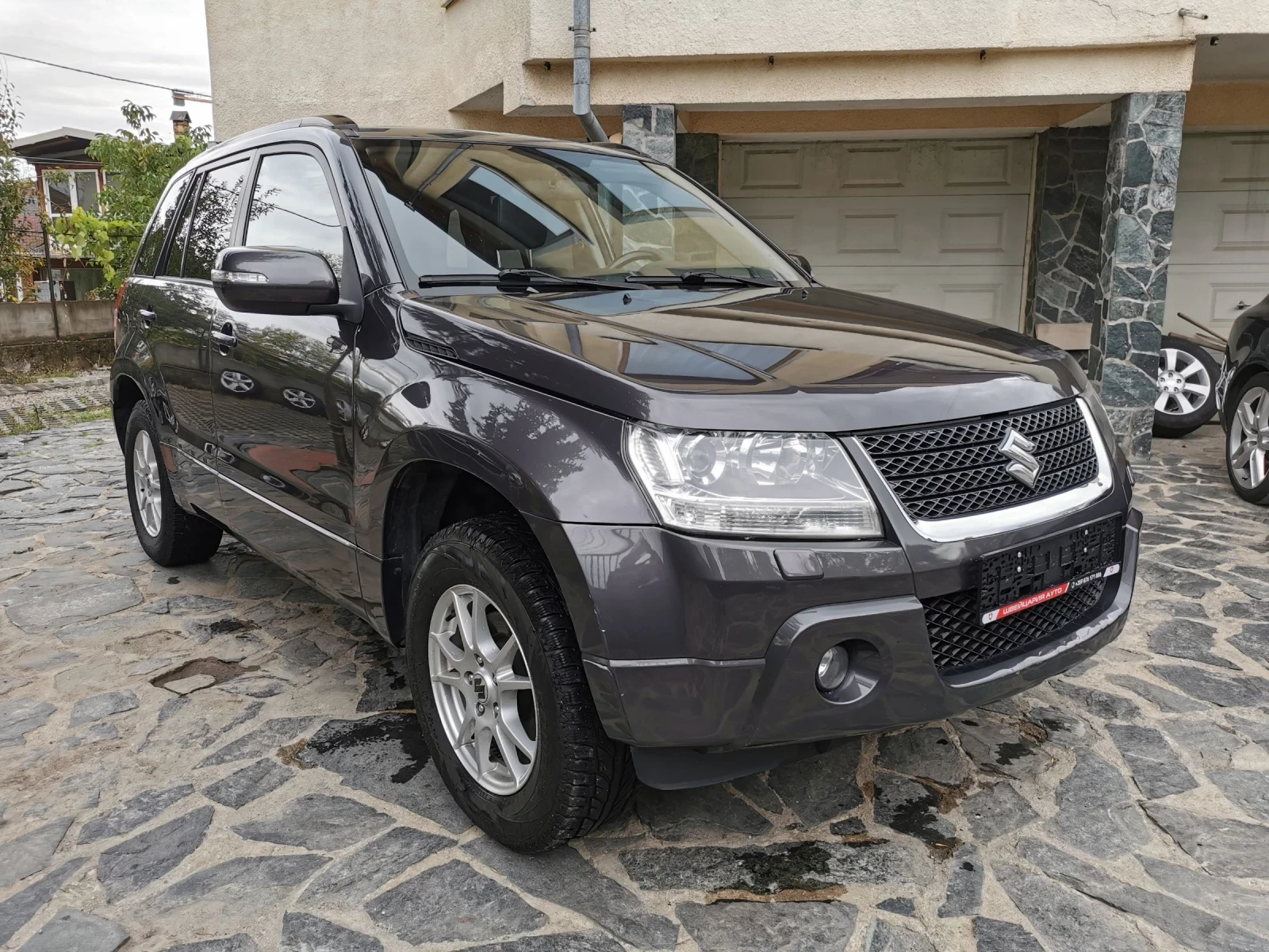 Suzuki Grand vitara 3.2 БЕНЗИН.FACE. АВТОМАТ. КОЖА. KEYLESS. 4X4 - изображение 2