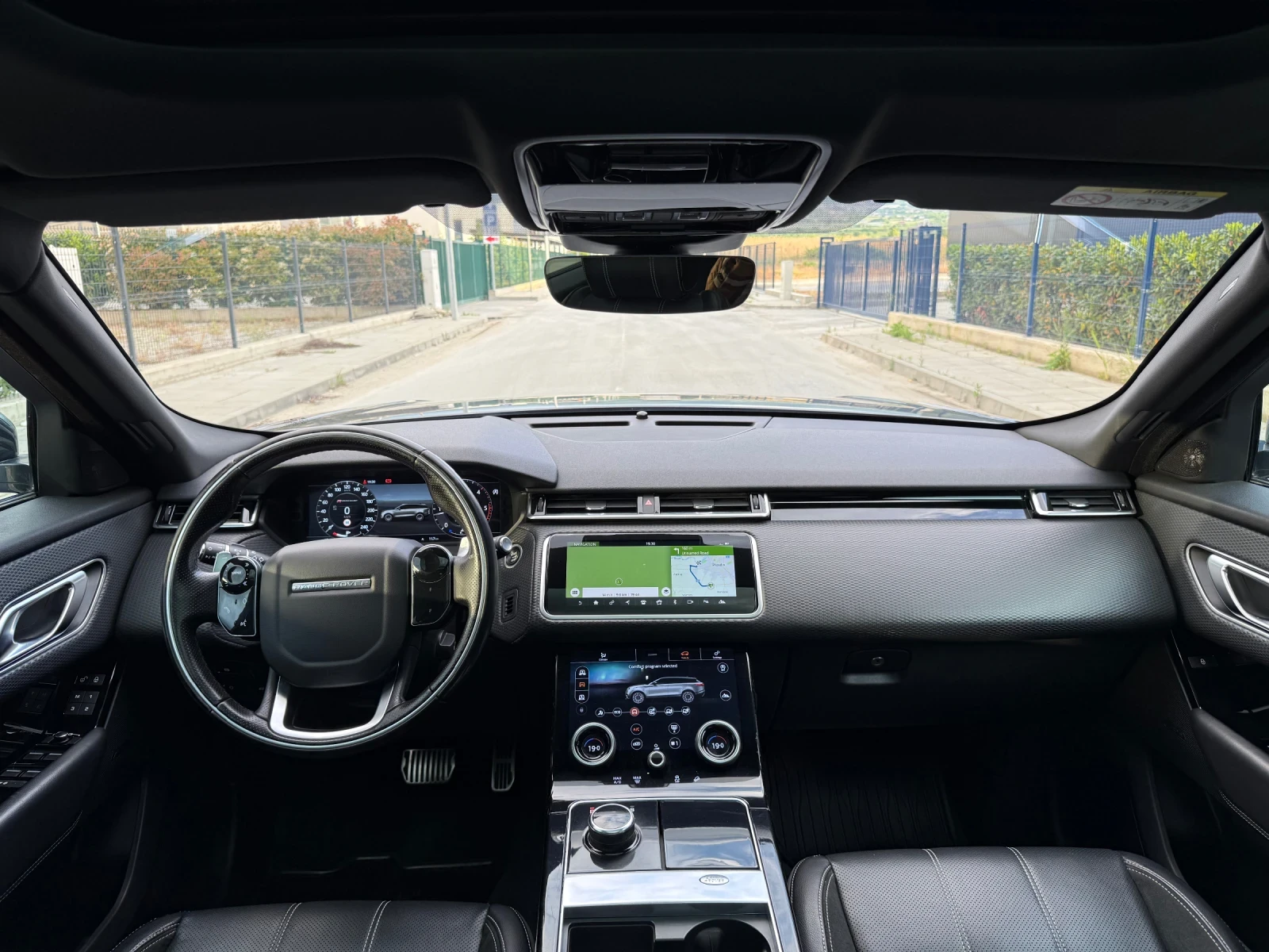 Land Rover Range Rover Velar R-Dynamic* AWD* Meridian* Digital* Panoram* Пъл.Ис - изображение 9