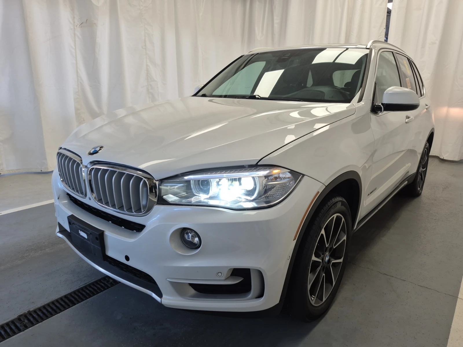 BMW X5 xDrive35i* CARFAX* DIGITAL* AMBIENT* HARMAN/KARDON - изображение 2