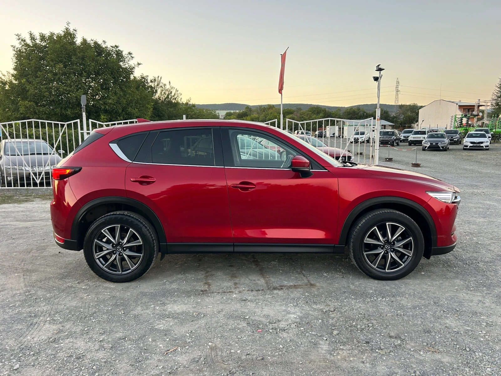 Mazda CX-5 2.5i 4Х4 REVOLUTION / КАМЕРА 360 / ДИСТРОНИК / ФУЛ - изображение 4