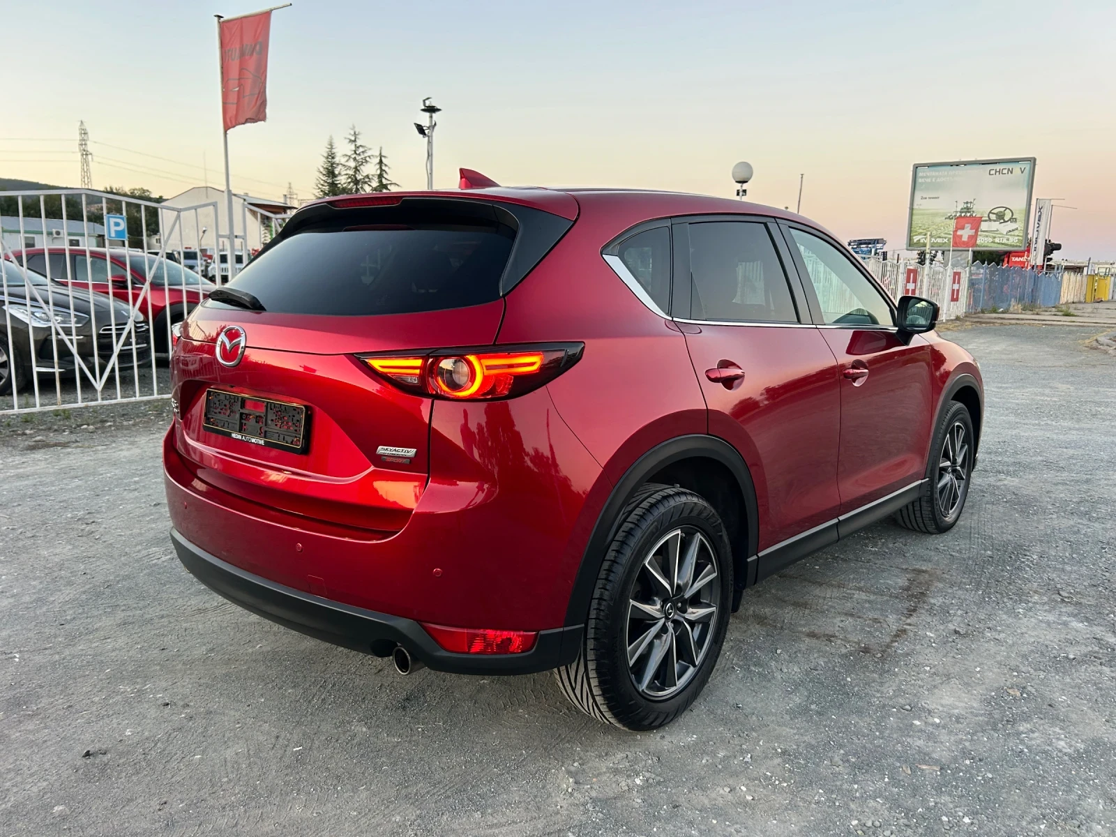 Mazda CX-5 2.5i 4Х4 REVOLUTION / КАМЕРА 360 / ДИСТРОНИК / ФУЛ - изображение 5