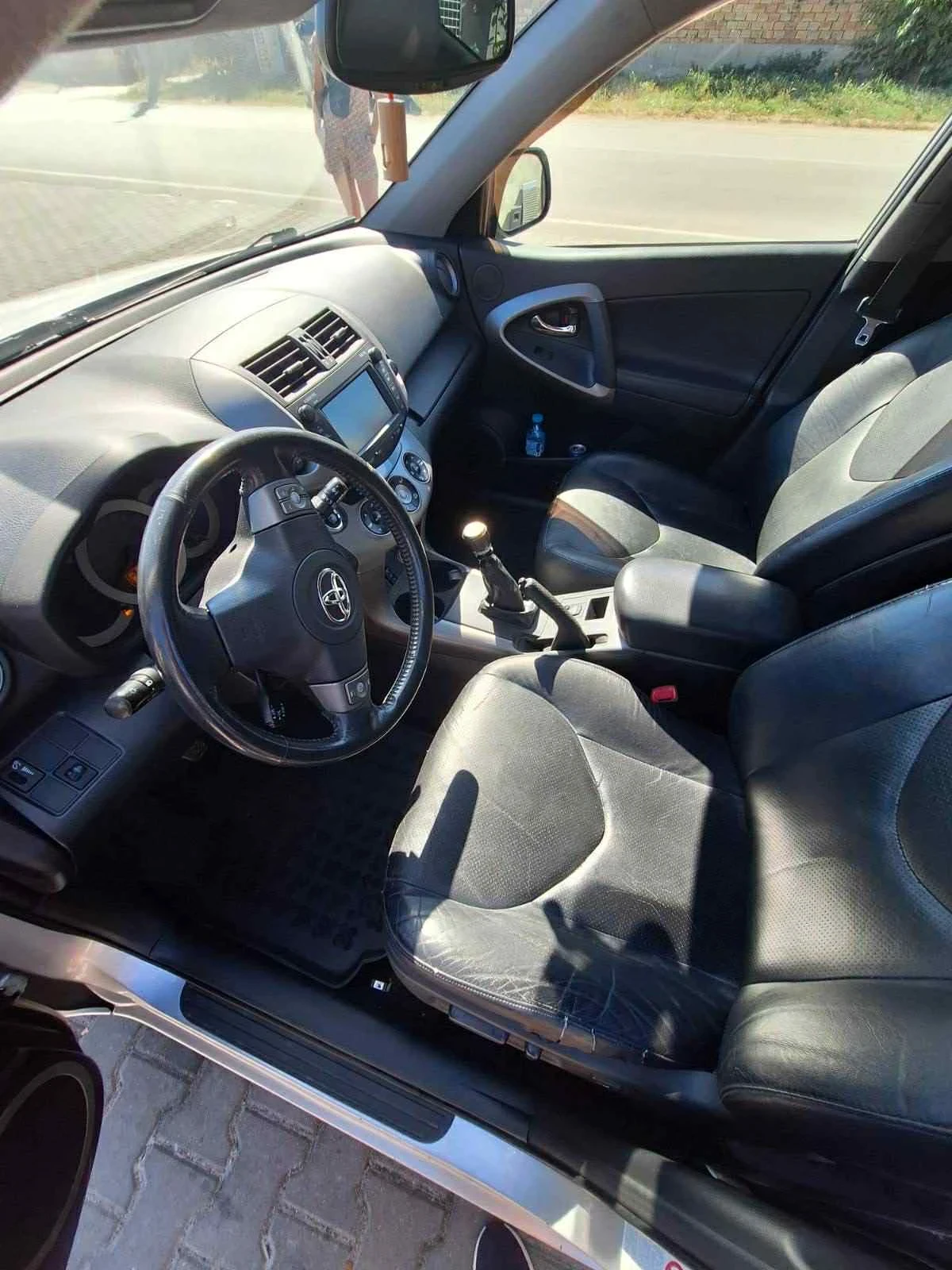 Toyota Rav4 2.2* D4D* 136 - изображение 6