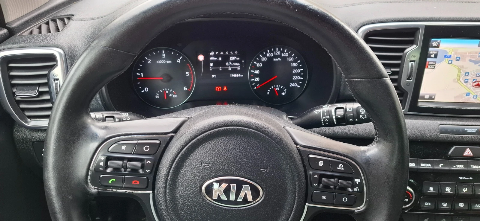 Kia Sportage 1, 7crdi - изображение 7