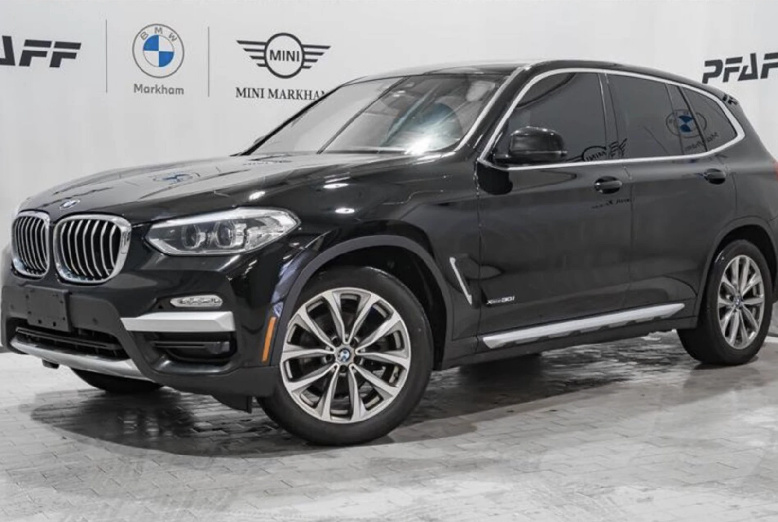 BMW X3 30i* Ambient* Pano* Автофинансиране