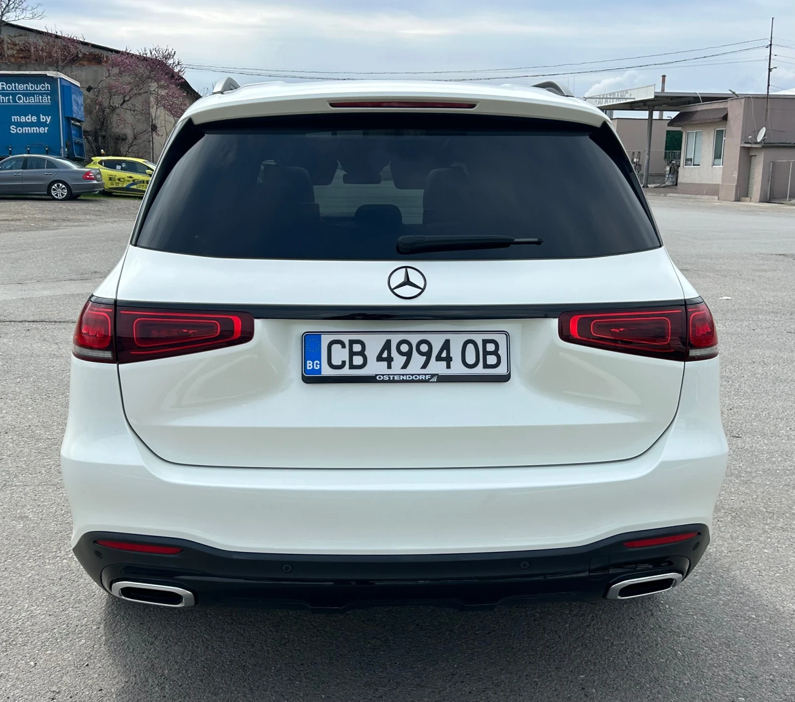 Mercedes-Benz GLS 400 d AMG Line 3xTV Pano/Burmester/Head-up FULL, снимка 10 - Автомобили и джипове - 54175232