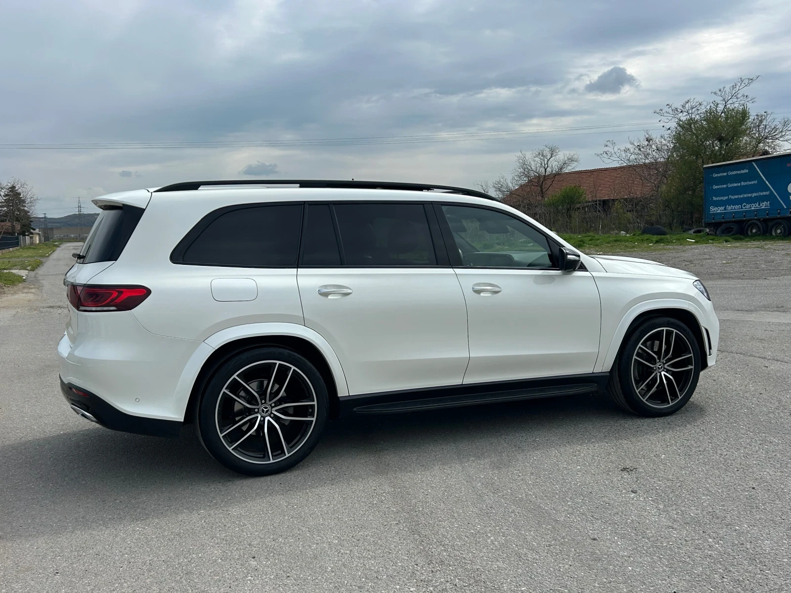 Mercedes-Benz GLS 400 d AMG Line 3xTV Pano/Burmester/Head-up FULL, снимка 8 - Автомобили и джипове - 54175232