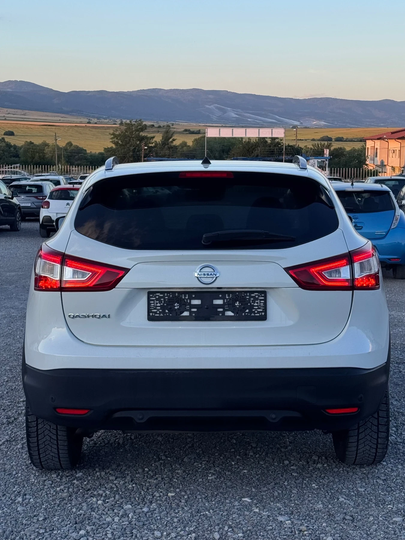 Nissan Qashqai Tekna/Panorama/360Camera, снимка 5 - Автомобили и джипове - 54974609