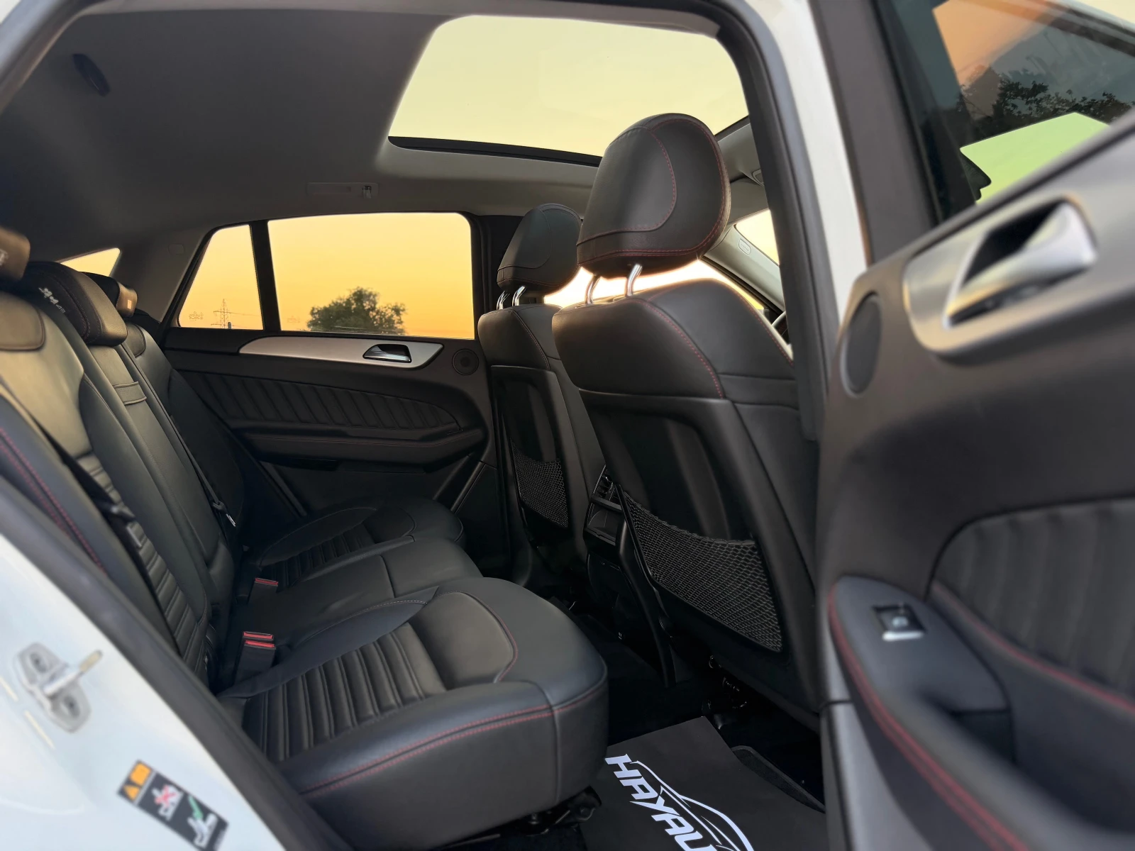 Mercedes-Benz GLE 350 d= Coupe= 4Matic= AMG= Panorama= Camera= Premium= , снимка 13 - Автомобили и джипове - 55533948