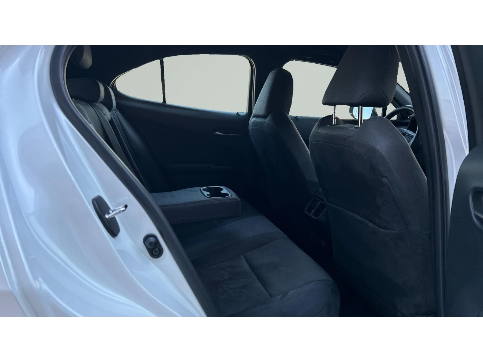 Lexus UX 250h AWD 184к.с., Месечна вноска от 444  , снимка 10 - Автомобили и джипове - 55654124