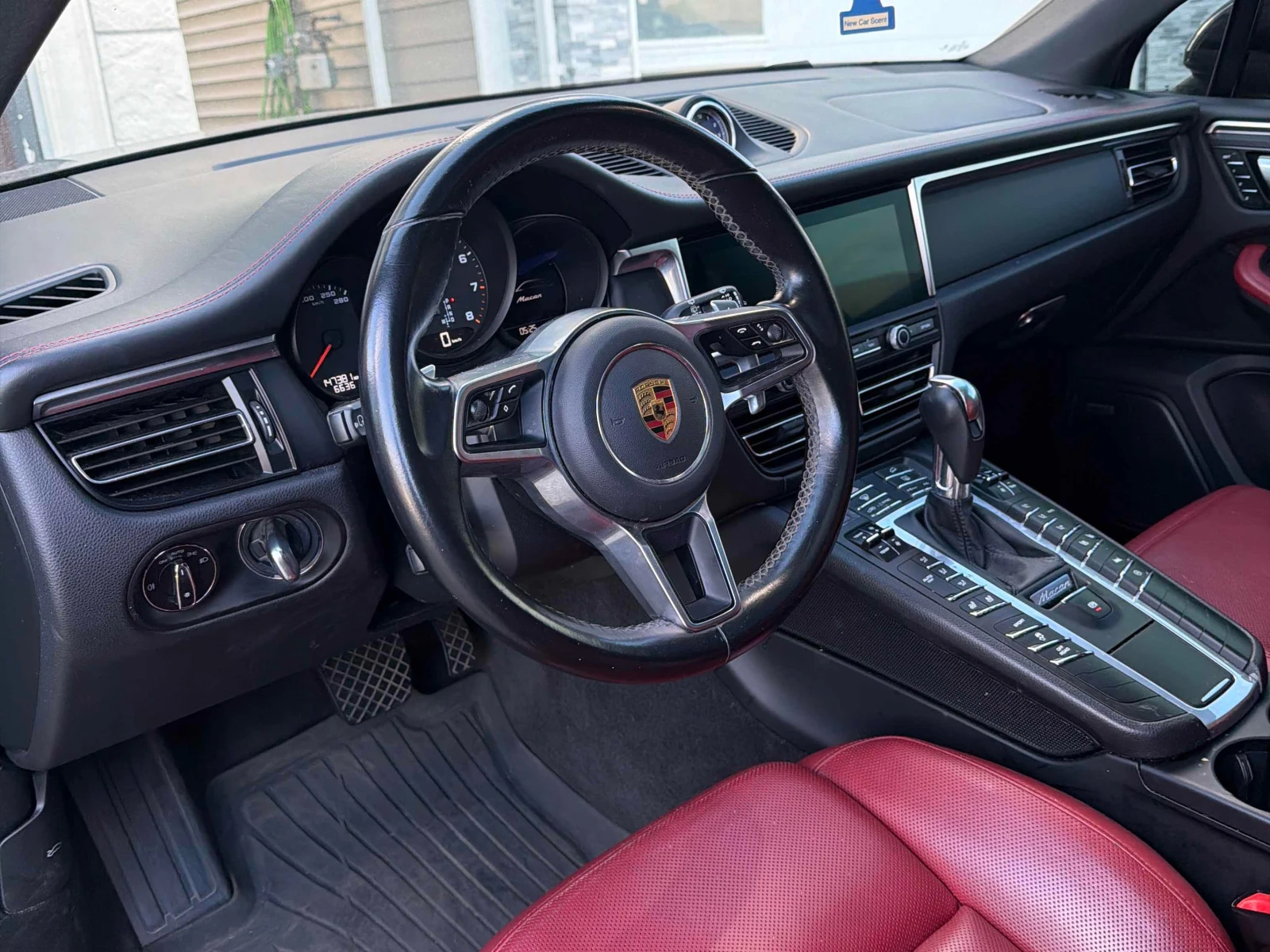 Porsche Macan * AWD * CARFAX * БЕЗ ПЪРВОНАЧАЛНА ВНОСКА, снимка 13 - Автомобили и джипове - 55986548