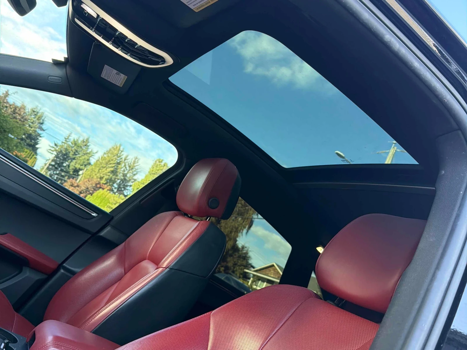 Porsche Macan * AWD * CARFAX * БЕЗ ПЪРВОНАЧАЛНА ВНОСКА, снимка 11 - Автомобили и джипове - 55986548