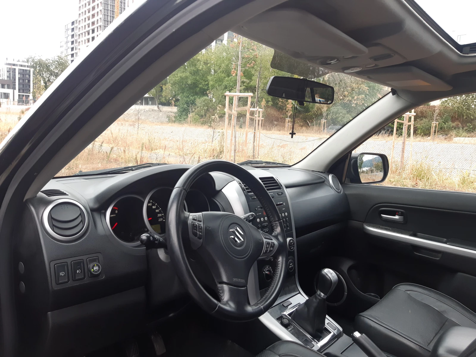 Suzuki Grand vitara, снимка 11 - Автомобили и джипове - 56275434