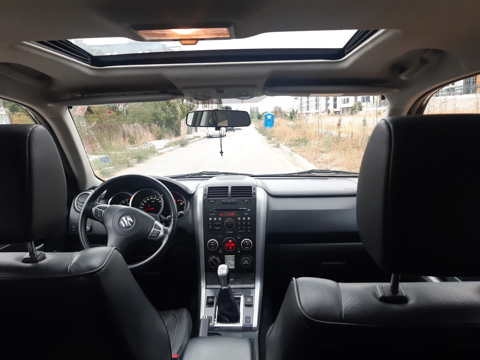 Suzuki Grand vitara, снимка 9 - Автомобили и джипове - 56275434