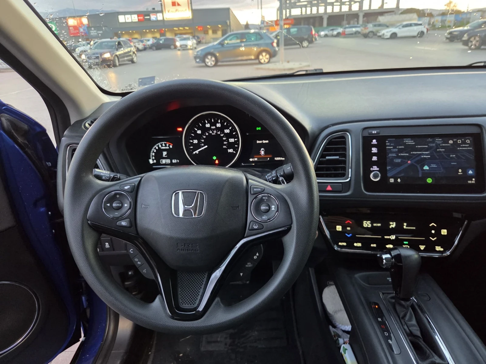 Honda Hr-v 1, 8  , 4х4 , снимка 8 - Автомобили и джипове - 56512748