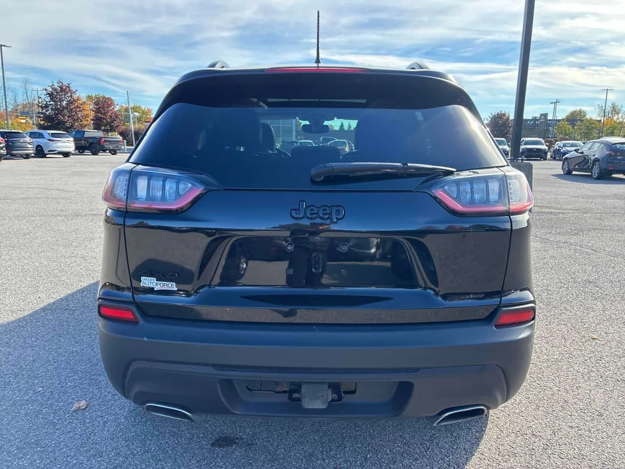Jeep Cherokee * Altitude * CARFAX * ��� ������������ ������ | Mobile.bg � ����������� 4