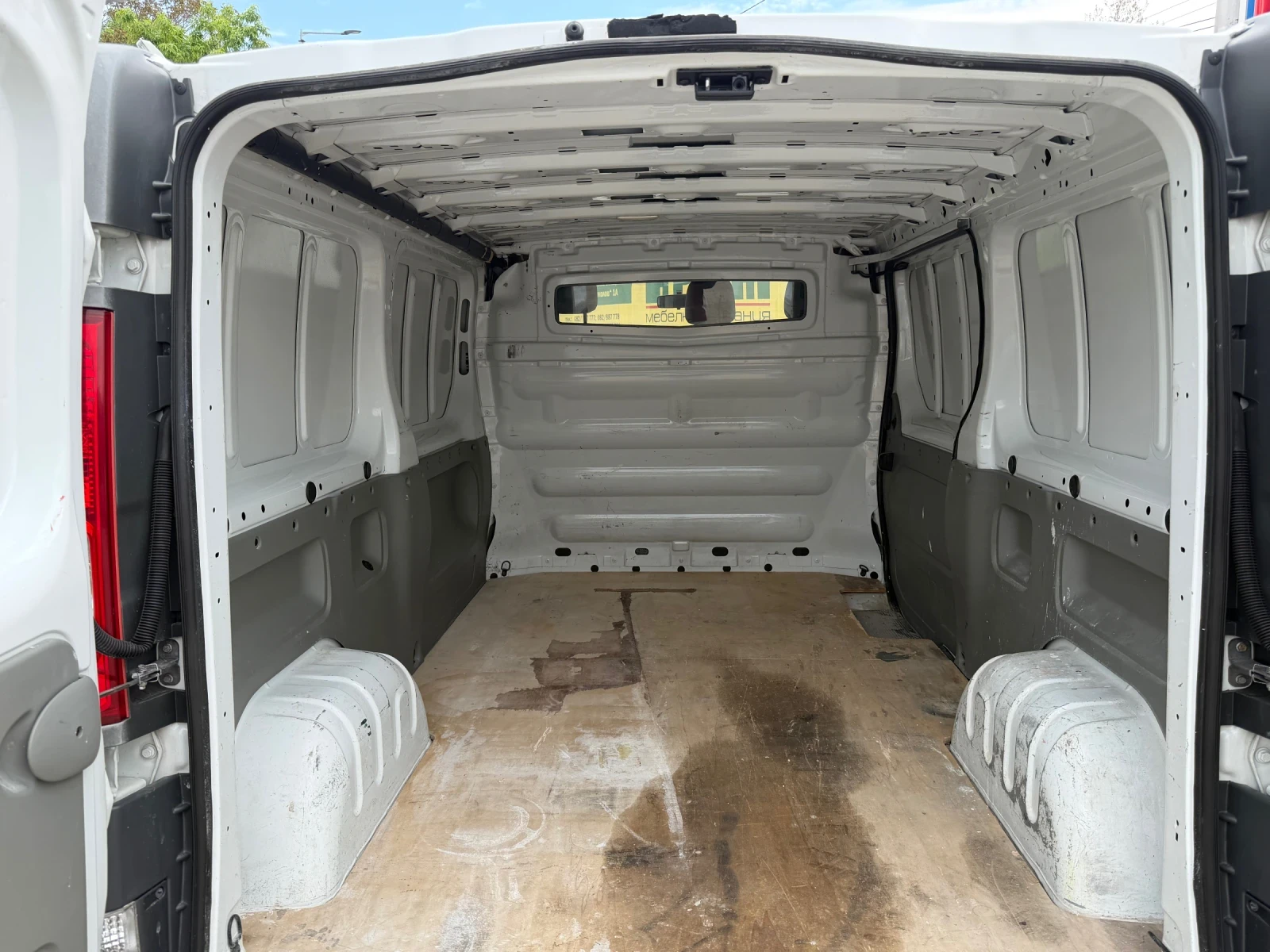 Renault Trafic DCI-115ps, снимка 12 - Бусове и автобуси - 54452087