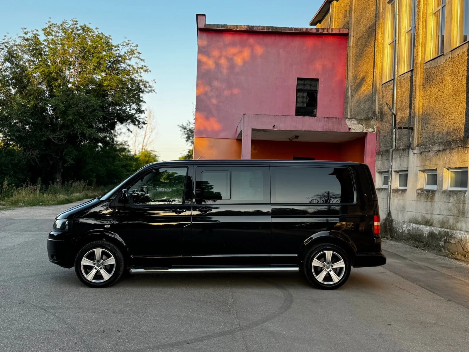 VW T5, снимка 2 - Бусове и автобуси - 54963150