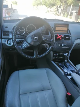 Mercedes-Benz C 220, снимка 9